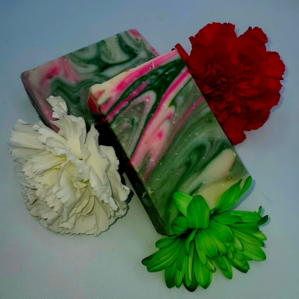 In Love moisturizing Soap Bar